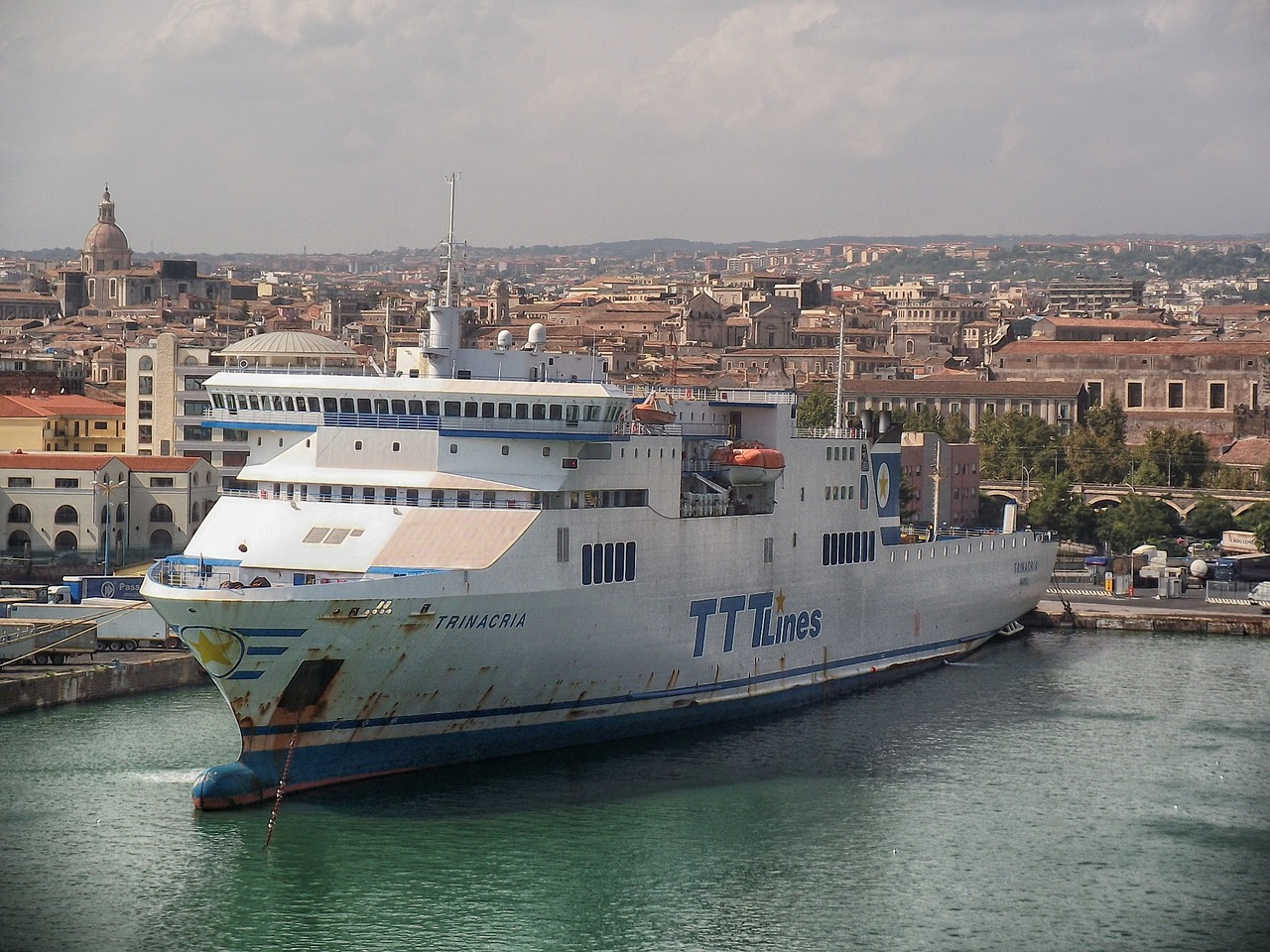 Descubriendo la Esencia de Catania y el Etna